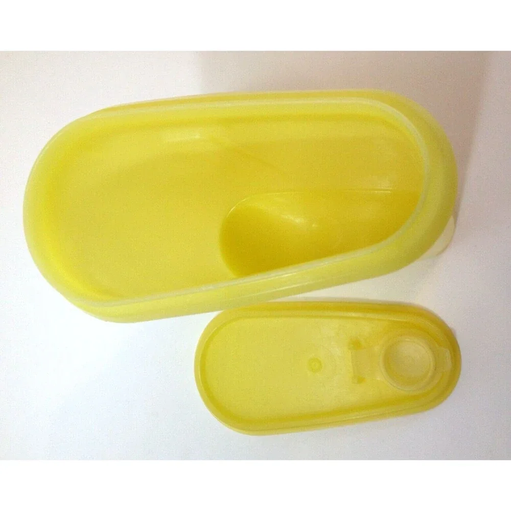 Vintage Tupperware 792-10 Yellow Store & Pour 1qt Beverage Buddy Pitcher w/Lid